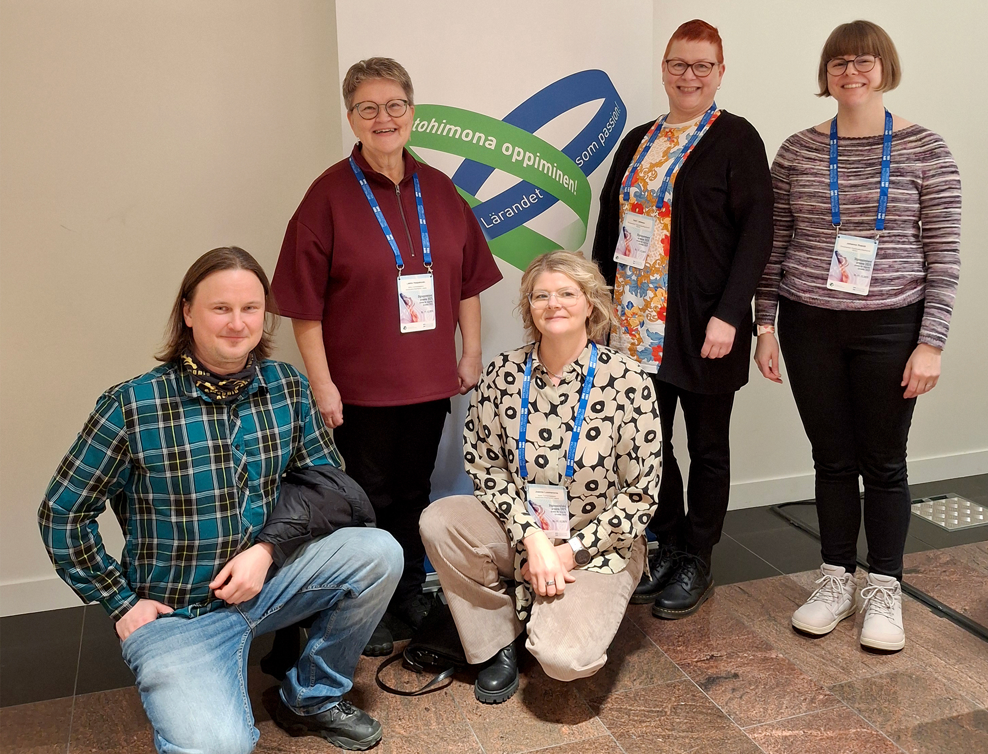 hanketoimijat ryhmäkuvassa